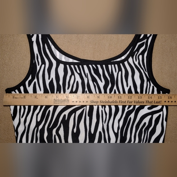 Shein zebra print crop tank top - M - Picture 5 of 8